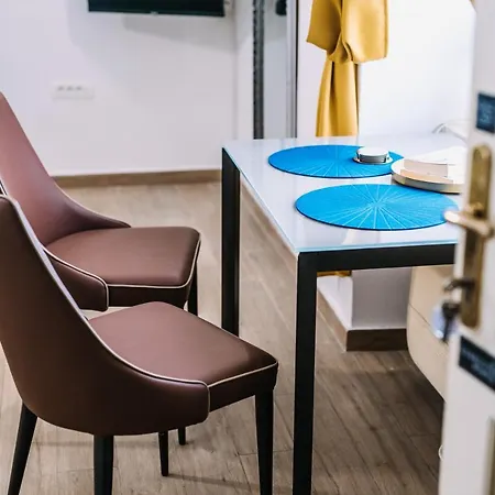 Art Deco Cozy By Duhomes Ντουμπρόβνικ