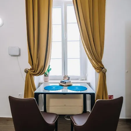 Art Deco Cozy By Duhomes *